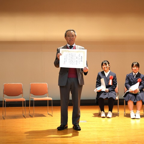 05_最優秀賞高校大学部門‐新木　龍成さん（代理）